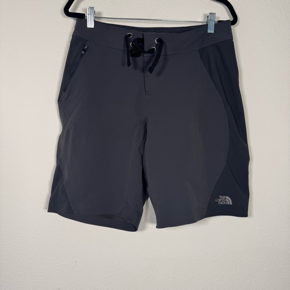 The North Face Men's Gray Active Shorts - Size 32